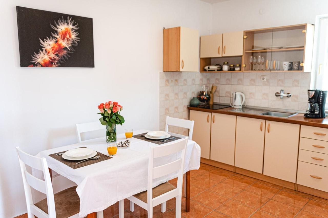 Korallion Apartment Šibenik Exterior foto